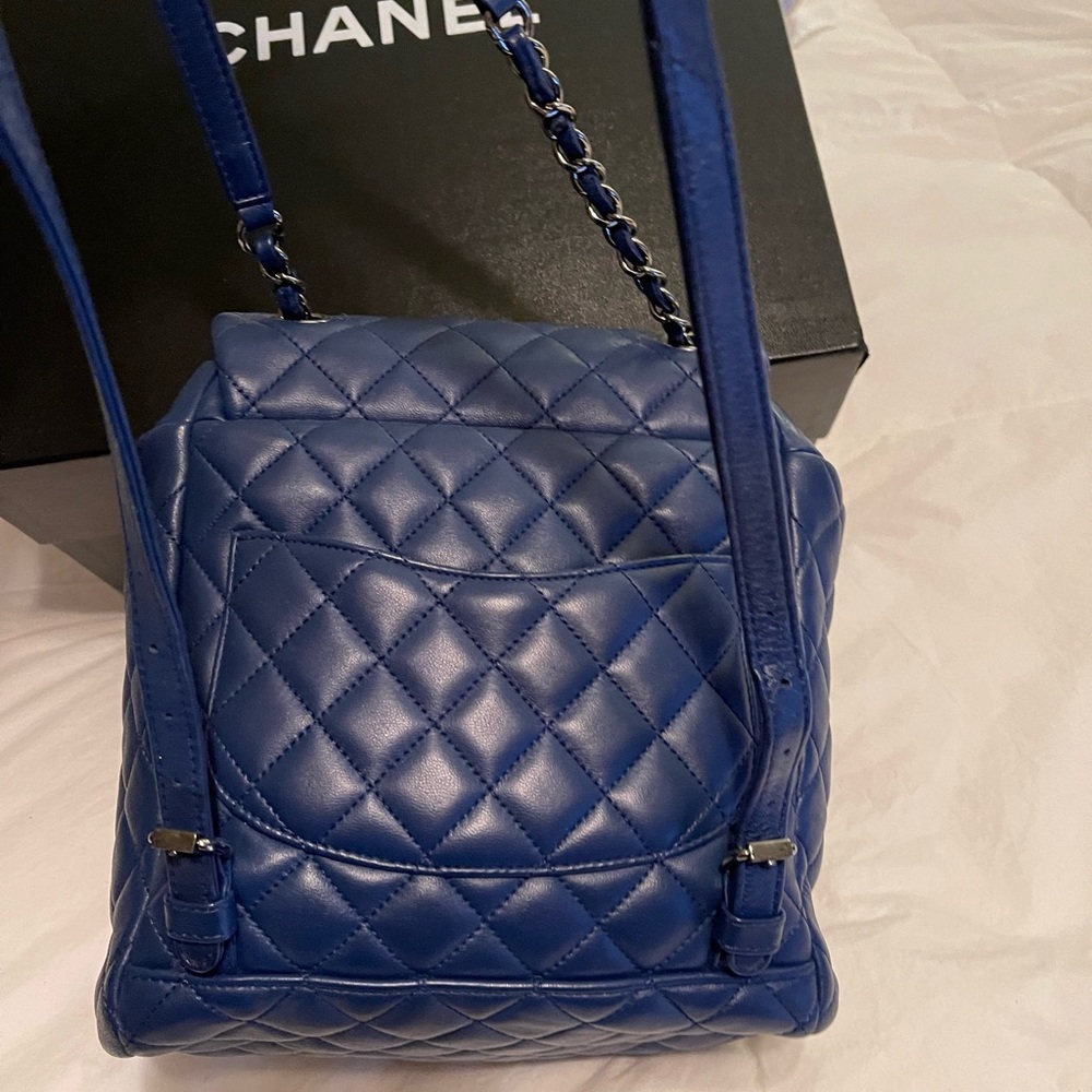 Chanel backpack authentic - Picture 2 of 6
